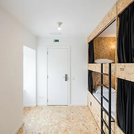 Conii & Algarve Hostel *