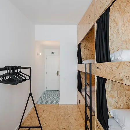 Conii & Algarve Hostel