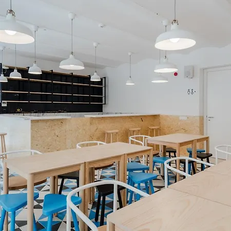 Conii & Algarve Hostel *