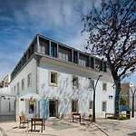 Conii & Algarve Hostel Quarteira