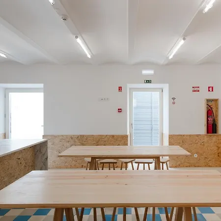 Hostel Conii & Algarve Quarteira