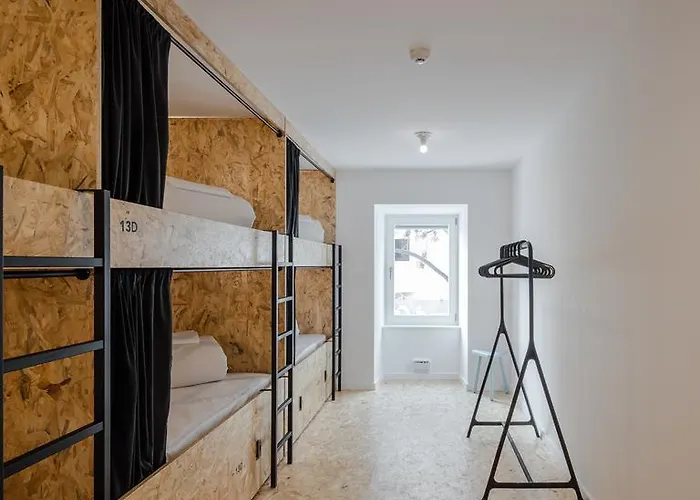 Conii & Algarve Hostel