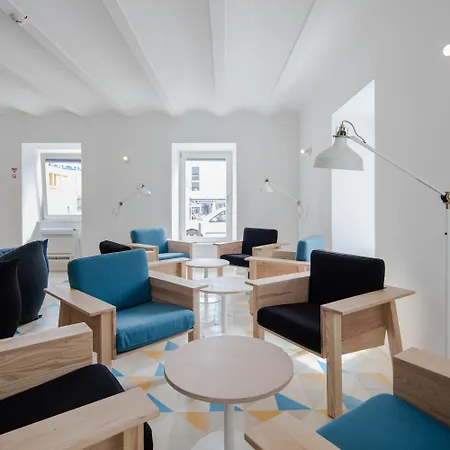 Conii & Algarve Hostel *