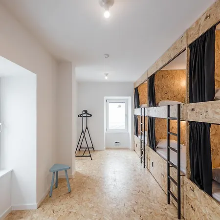 Conii & Algarve Hostel *